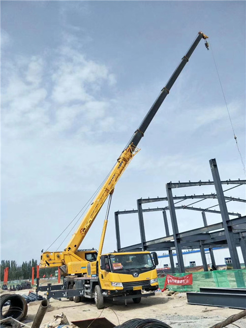 船山区超高层建筑钢结构吊装案例